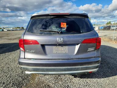 منظر 2017 HONDA PILOT TOURING، زاوية 6