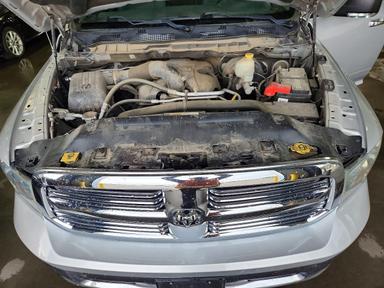 Vista de 2015 RAM 1500 SLT, ángulo 11