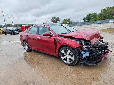 Vista de 2019 KIA OPTIMA S, ángulo 4
