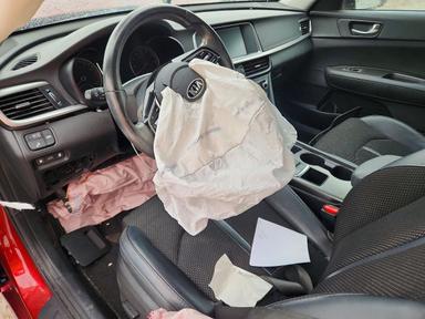 Vista de 2019 KIA OPTIMA S, ángulo 8