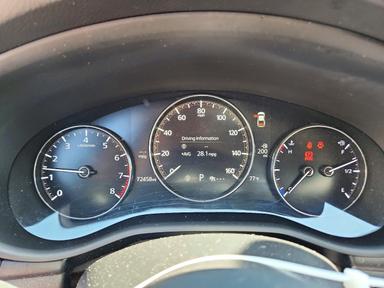 2023 MAZDA 3 SELECT view, angle 9