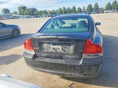 Vue de 2006 VOLVO S60 T5, angle 6