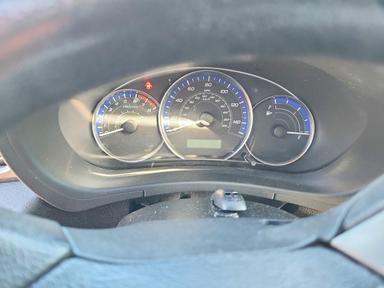Vista de 2010 SUBARU FORESTER 2.5X PREMIUM, ángulo 9