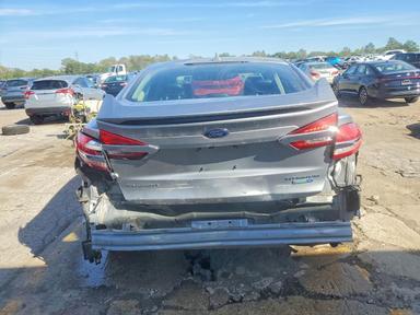 Vue de 2020 FORD FUSION TITANIUM, angle 6