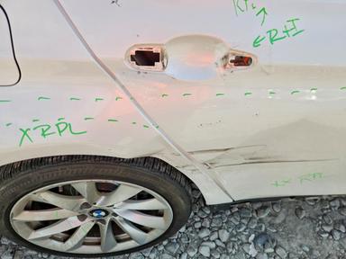 Vue de 2017 BMW 320 I, angle 10