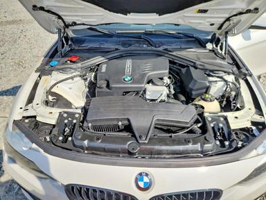 Vue de 2017 BMW 320 I, angle 11