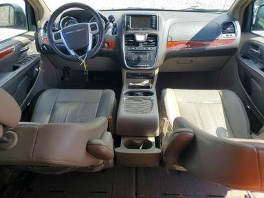 منظر 2016 CHRYSLER TOWN &amp; COUNTRY TOURING L، زاوية 8