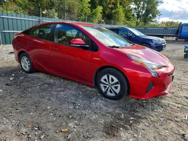 Vue de 2017 TOYOTA PRIUS TWO, angle 4