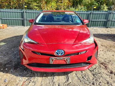 Vue de 2017 TOYOTA PRIUS TWO, angle 5