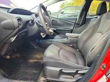 Vue de 2017 TOYOTA PRIUS TWO, angle 7