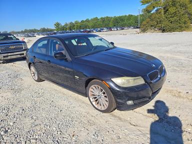 Вид 2010 BMW 328 XI, угол 4