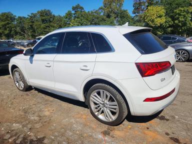 منظر 2018 AUDI Q5 PREMIUM PLUS، زاوية 2