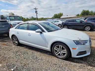 Vue de 2017 AUDI A4 PREMIUM, angle 4