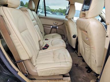 Vue de 2013 VOLVO XC90 3.2, angle 10