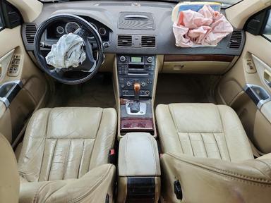 Vue de 2013 VOLVO XC90 3.2, angle 8