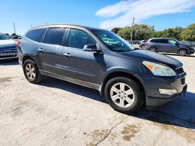 منظر 2011 CHEVROLET TRAVERSE LT، زاوية 4