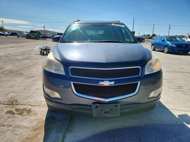 منظر 2011 CHEVROLET TRAVERSE LT، زاوية 5