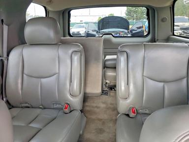 Vue de 2005 GMC YUKON, angle 10