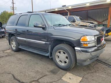 Vue de 2005 GMC YUKON, angle 4