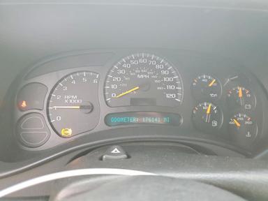 Vue de 2005 GMC YUKON, angle 9