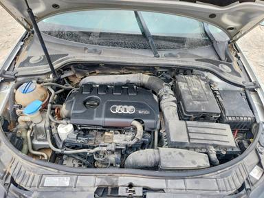 Vue de 2012 AUDI A3 PREMIUM, angle 11