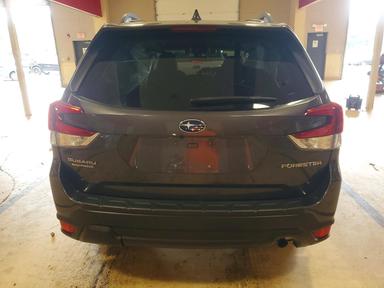 منظر 2020 SUBARU FORESTER PREMIUM، زاوية 6