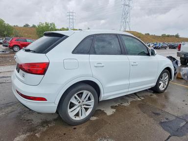 Вид 2017 AUDI Q3 PREMIUM, угол 3