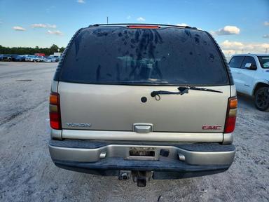 Vue de 2003 GMC YUKON DENALI, angle 6