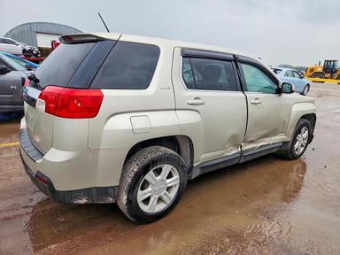 Вид 2014 GMC TERRAIN SLE, угол 3