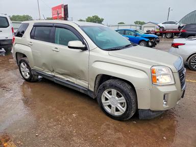 Вид 2014 GMC TERRAIN SLE, угол 4
