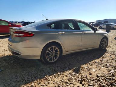 Вид 2017 FORD FUSION SE HYBRID, угол 3