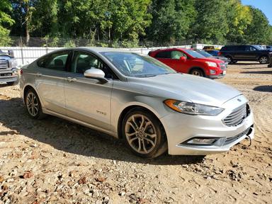 Вид 2017 FORD FUSION SE HYBRID, угол 4