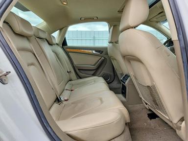 Vue de 2010 AUDI A4 PREMIUM PLUS, angle 10