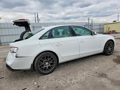 Vue de 2010 AUDI A4 PREMIUM PLUS, angle 3