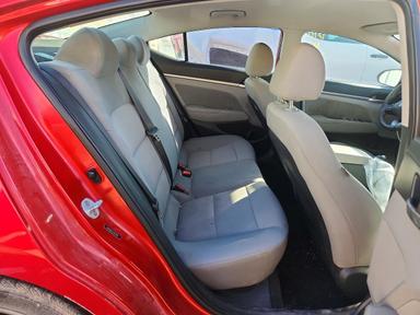 Вид 2020 HYUNDAI ELANTRA SEL, угол 10
