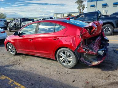 Вид 2020 HYUNDAI ELANTRA SEL, угол 2