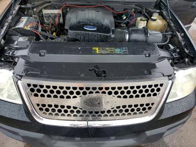 Vue de 2004 FORD EXPEDITION XLS, angle 12
