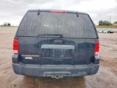 Vue de 2004 FORD EXPEDITION XLS, angle 6