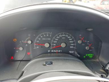 Vue de 2004 FORD EXPEDITION XLS, angle 9