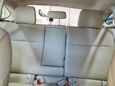 Vue de 2012 SUBARU IMPREZA LIMITED, angle 10