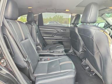 Vista de 2018 TOYOTA HIGHLANDER SE, ángulo 11