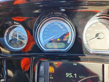 Vue de 2014 HARLEY-DAVIDSON FLHTK ELECTRA GLIDE ULTRA LIMITED, angle 7