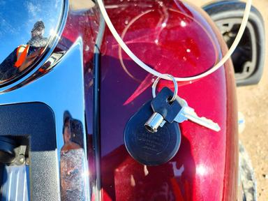 Vue de 2014 HARLEY-DAVIDSON FLHTK ELECTRA GLIDE ULTRA LIMITED, angle 8