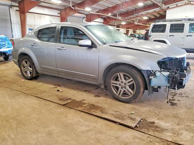 Вид 2013 DODGE AVENGER SXT, угол 4