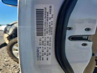 منظر 2014 RAM 2500 LONGHORN، زاوية 12