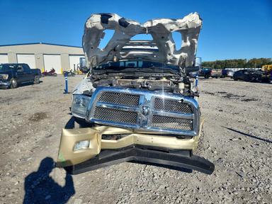 منظر 2014 RAM 2500 LONGHORN، زاوية 5