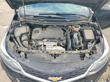 Vue de 2018 CHEVROLET CRUZE LT, angle 11