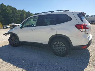 2021 SUBARU FORESTER PREMIUM view, angle 2