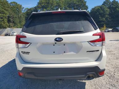 2021 SUBARU FORESTER PREMIUM view, angle 6