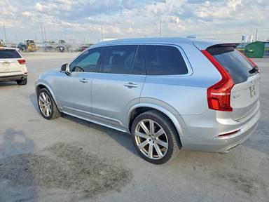 منظر 2019 VOLVO XC90 T6 INSCRIPTION، زاوية 2